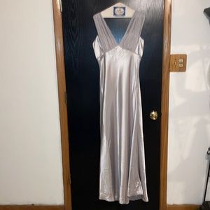 Lady gray maxi formal dress